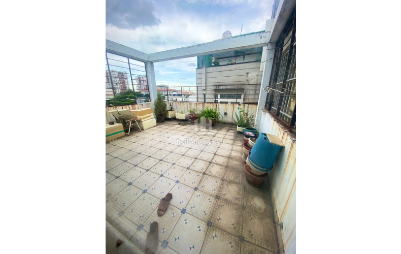 Bán nhà 3 lầu hẻm nhựa 8m Nguyễn Văn Quá, gần Song Hành, SHR, 62m2, giá 5.8 tỷ TL