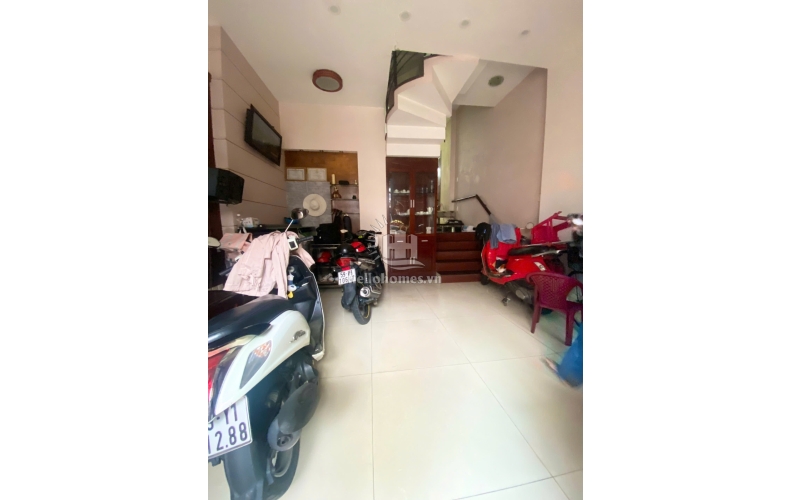 Bán nhà 3 lầu hẻm nhựa 8m Nguyễn Văn Quá, gần Song Hành, SHR, 62m2, giá 5.8 tỷ TL