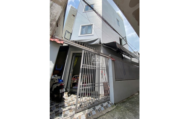 Bán nhà đúc 3 tầng hẻm xe hơi đường Nguyễn Văn Quá, Quận 12, 4,5x9m, 2 lầu, 3 tỷ 950
